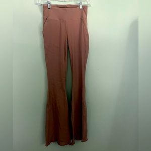 Outdoor Voices SuperForm Rib Flare Pant